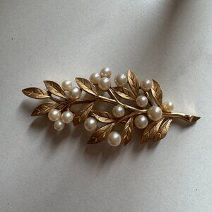 Vintage Crown Trifari Faux Pearl Gold Tone Leaf Brooch